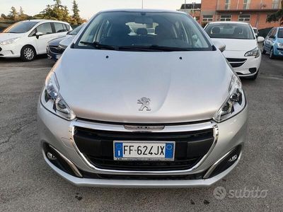 usata Peugeot 208 1.2 PureTech 5 porte Access 2016