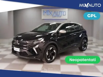 Usata Renault Captur Techno 91 CV (66 kW) 2025 Gray SUV