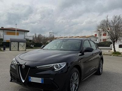 Usata Alfa Romeo Stelvio Business 150 CV (110 kW) 2018 Nero SUV