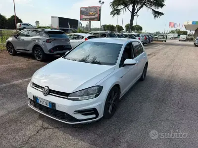 Usata VW Golf VII Sport 115 CV (84 kW) 2019 Bianco Berlina