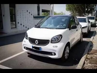 Usata Smart ForFour 75 CV (55 kW) 2018 Utilitaria
