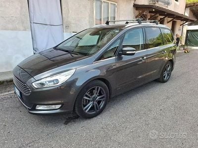 Begagnad Ford Galaxy 190 HK (139 kW) 2019 Grå Minibuss