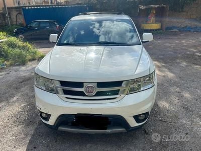 Usata Fiat Freemont 170 CV (125 kW) 2011 Bianco SUV