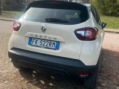 Usata Renault Captur Zen 90 CV (66 kW) 2017 SUV