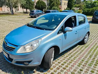 Usata Opel Corsa 75 CV (55 kW) 2009 Bluazzurro Utilitaria