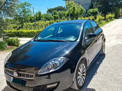 Usata Fiat Bravo 120 CV (88 kW) 2012 Utilitaria
