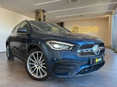 Usata Mercedes GLA200 AMG line 150 CV (110 kW) 2022 Blu/azzurro SUV