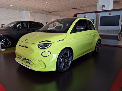 usata Abarth 500e 42 kwh turismo