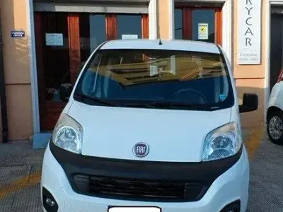 Occasion Fiat Qubo Lounge 70 ch (51 kW) 2018 Blanc Monospace