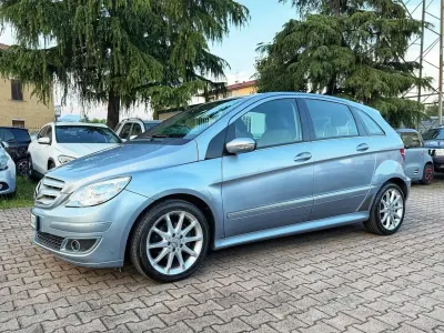 Usata Mercedes B170 116 CV (85 kW) 2008 Blu Monovolume
