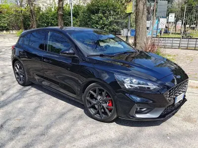 Usata Ford Focus ST 280 CV (205 kW) 2020 Nero Berlina