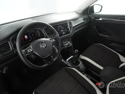 Usata VW T-Roc Advance 116 CV (85 kW) 2020 Grigio SUV