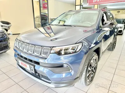 Käytetty Jeep Compass Limited 131 HP (96 kW) 2024 Sininen Katumaasturi