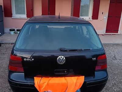 Begagnad VW Golf IV 105 HK (77 kW) 2000 Sedan