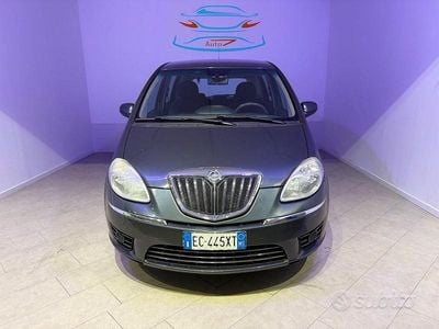 Usata Lancia Musa 77 CV (56 kW) 2010 Grigio Monovolume