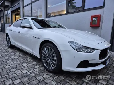 Usata Maserati Ghibli 275 CV (202 kW) 2017 Bianco Berlina