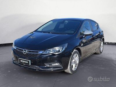 Usata Opel Astra 110 CV (80 kW) 2017 Nero Berlina