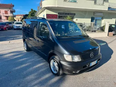 Usata Mercedes V220