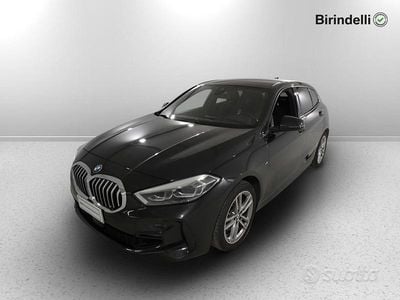 Usata BMW 116 M Sport 108 CV (79 kW) 2022 Black sapphire metallizzato Utilitaria