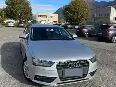 Usata Audi A4 Business Plus 143 CV (105 kW) 2013 Grigio Station wagon