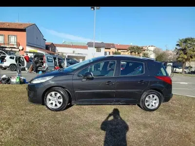 Usata Peugeot 207 75 CV (55 kW) 2010 Nero Station wagon