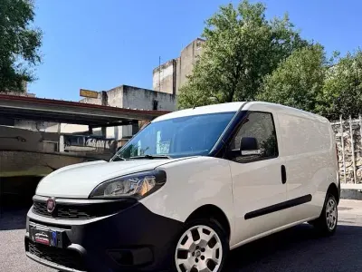 Usata Fiat Doblò 105 CV (77 kW) 2020 Bianco Monovolume