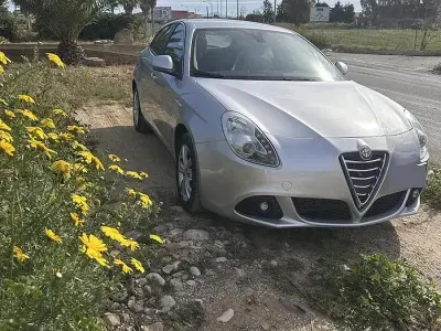 Usata Alfa Romeo Giulietta 105 CV (77 kW) 2013 Utilitaria