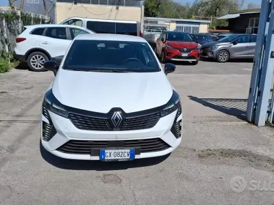 Usata Renault Clio V 90 CV (66 kW) 2024 Bianco Berlina