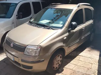 Usata Fiat Panda Dynamic 69 CV (50 kW) 2011 Marrone Utilitaria