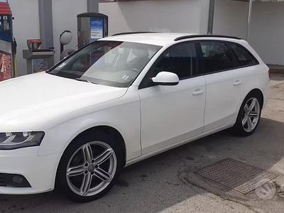 Usado Audi A4 170 CV (125 kW) 2009 Blanco Familiar