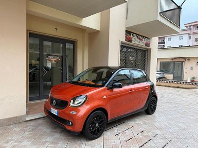 Usata Smart ForFour Passion 70 CV (51 kW) 2015 Arancione Utilitaria