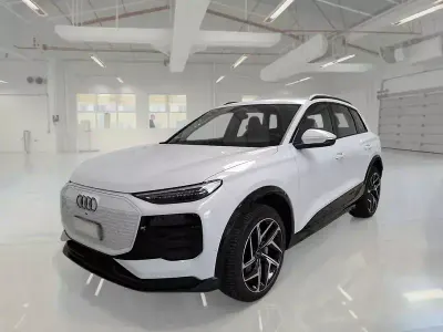 Nuova Audi Q6 e-tron Advanced 119 kW (163 CV) 2026 SUV