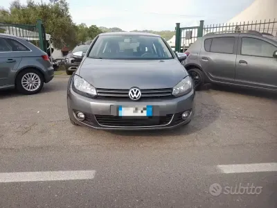 Begagnad VW Golf VI Comfortline 105 HK (77 kW) 2011 Grå Halvkombi