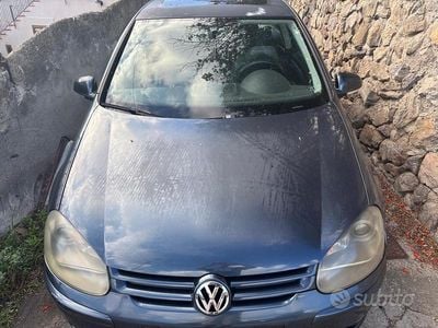 Blu Usata 2006 VW Golf V Utilitaria | 3000 €