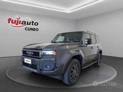 Usata Toyota Land Cruiser 205 CV (150 kW) 2025 Dark grey gloss SUV