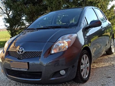 usata Toyota Yaris 1.3 benzina