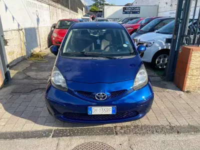 Usata Toyota Aygo Sol 68 CV (50 kW) 2008 Blu Utilitaria