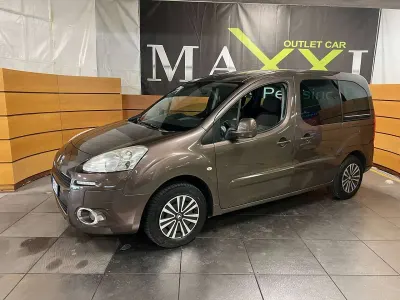Usata Peugeot Partner Tepee Premium 111 CV (81 kW) 2013 Marrone Monovolume
