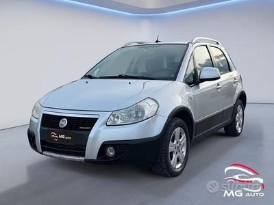 Usata Fiat Sedici Emotion 120 CV (88 kW) 2006 Grigio SUV