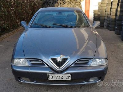 Usata Alfa Romeo 166 205 CV (150 kW) 1998 Blu Berlina
