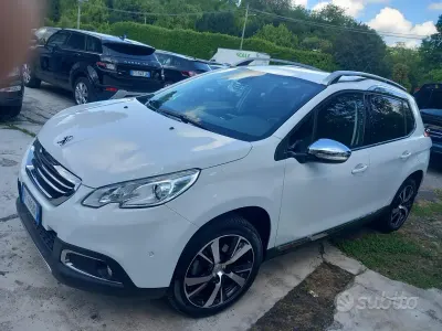 Usata Peugeot 2008 Allure 110 CV (80 kW) 2016 Bianco SUV