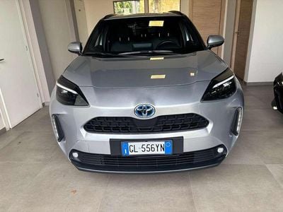 Usata Toyota Yaris Cross Trend 92 CV (67 kW) 2023 Argento SUV