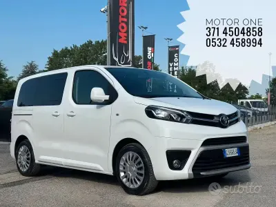 Usata Toyota Proace Verso Lounge 120 CV (88 kW) 2022 Bianco Station wagon