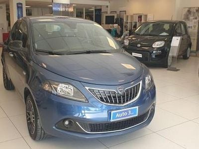 Usata Lancia Ypsilon S 69 CV (50 kW) 2024 Blu Utilitaria