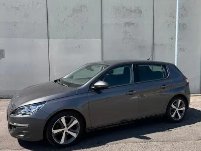 Occasion Peugeot 308 Access 110 ch (80 kW) 2016 Gris Berline