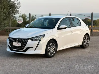Usata Peugeot 208 Active 75 CV (55 kW) 2021 Bianco Utilitaria