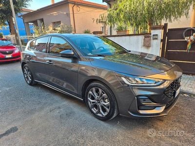 Usata Ford Focus ST-Line 125 CV (91 kW) 2023 Grigio Berlina