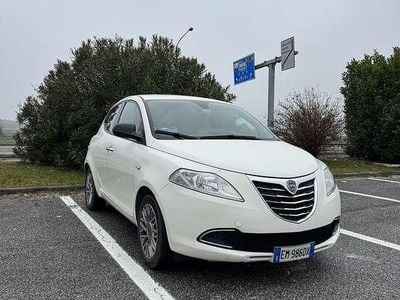 Usata Lancia Ypsilon Platinum 69 CV (50 kW) 2012 Utilitaria