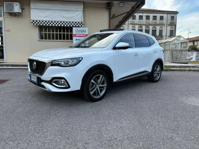 Usata MG HS Luxury 162 CV (119 kW) 2023 Bianco SUV