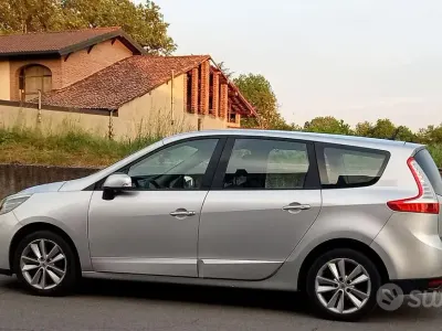 Usata Renault Scenic E-Tech 110 CV (80 kW) 2012 Grigio Berlina